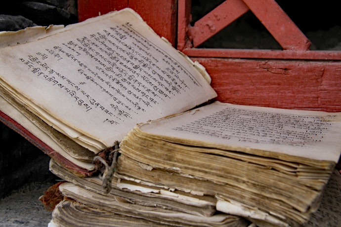 Livros Budistas Clássicos: Obras Antigas com Escritos Sagrados de Grandes Mestres 