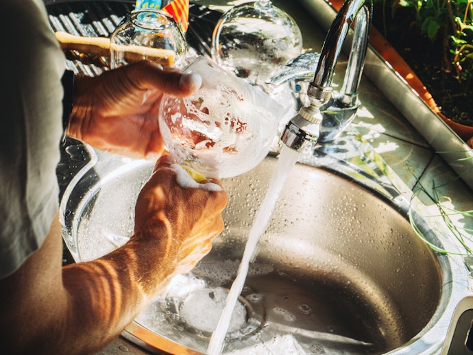 Como Lavar uma Taça de Gin?