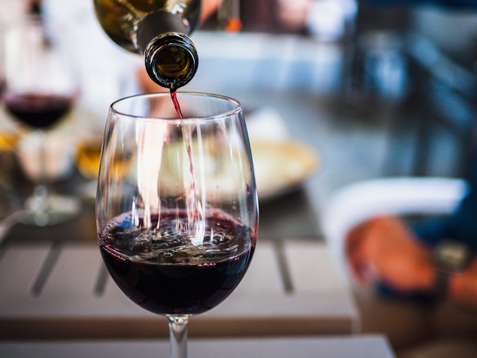 Vinho Tinto Seco: Mais Complexo e Feito de Uvas Finas, Ideal para Ser Degustado