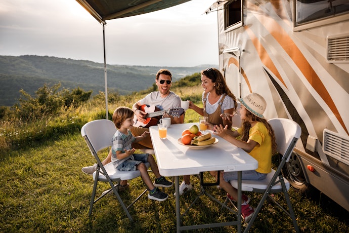 Escolha uma Mesa de Camping Leve e Fácil de Desmontar