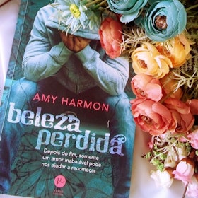 Livros New Adult (NA): 13 Obras Favoritas de Blogueiras Literárias 1